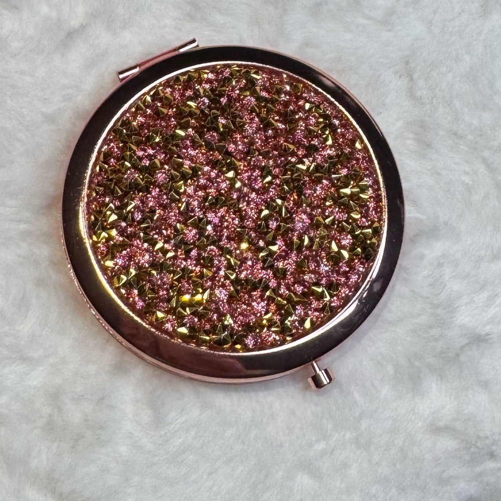 Glittery Round Compact Mirror perfect for your purse